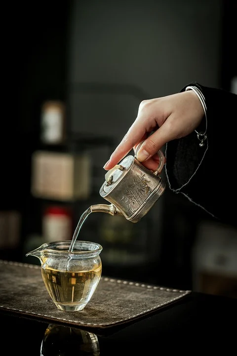 In Search of the Perfect Pour: Best Substitutes for Pappy Van Winkle