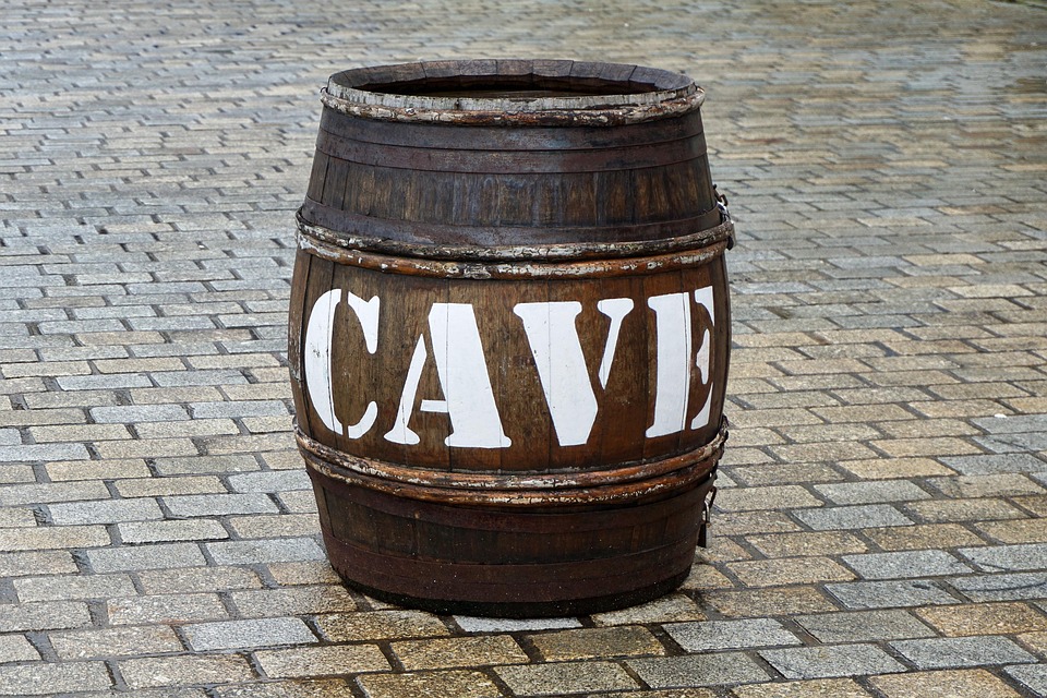 Bourbon Bliss: Expert Reviews of the Best Premium Bottles