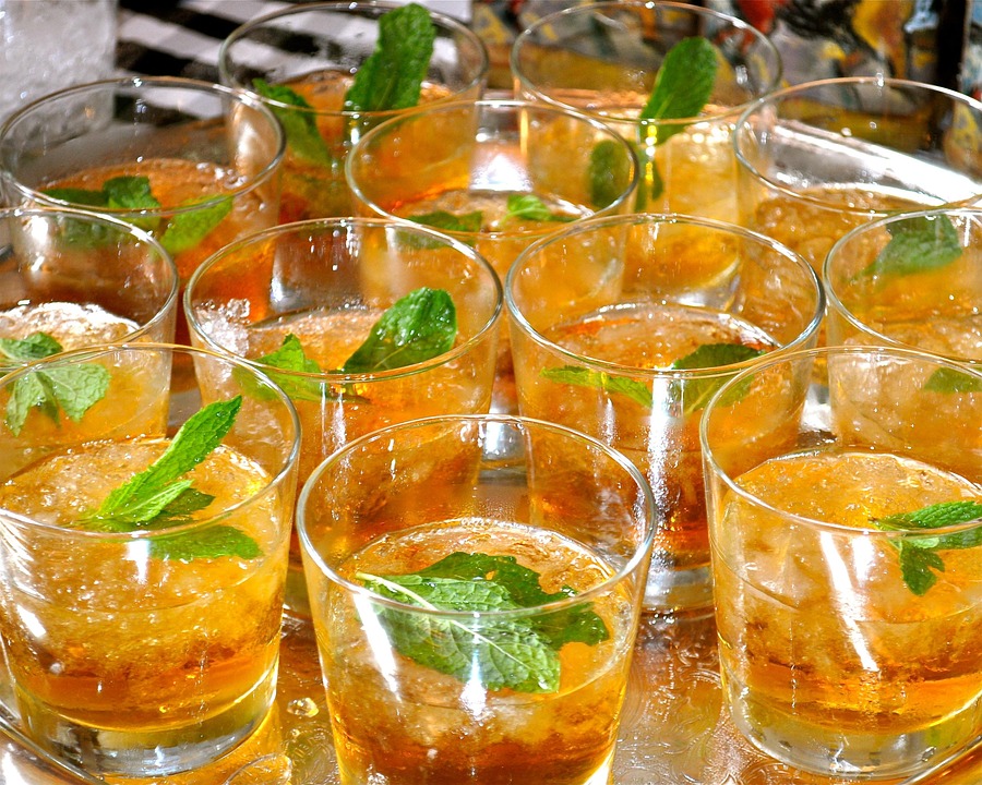 How to Store Bourbon Whiskey: Dos and Don’ts for Enthusiasts
