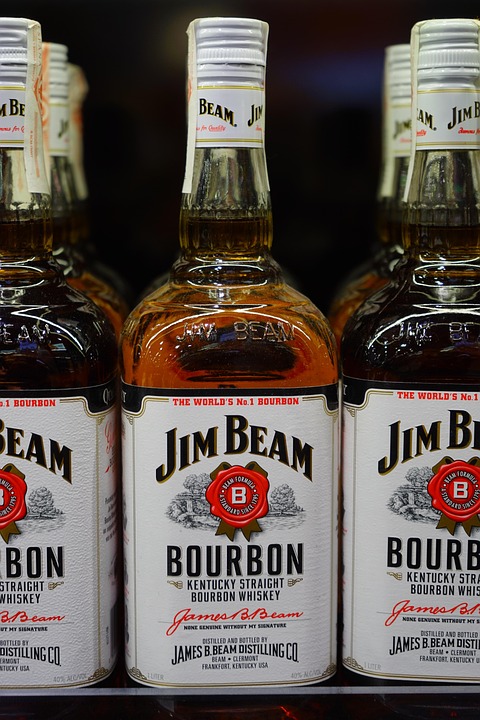 The Art of Aging: Exploring the Science Behind Bourbon's Flavor Profile