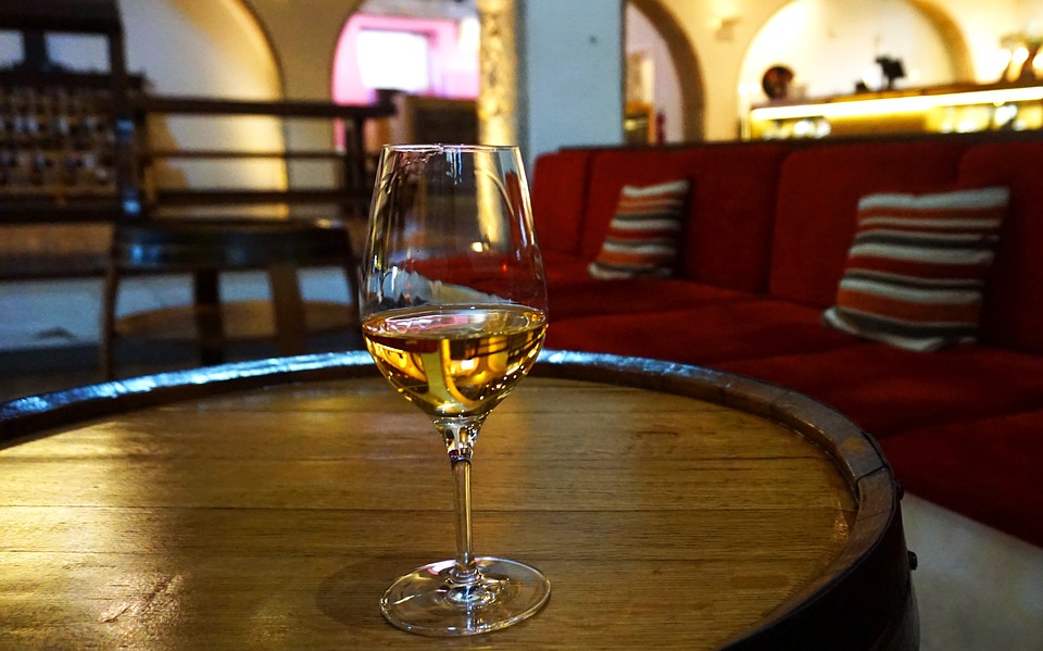 Bourbon Breakdown: What Sets Rye Apart from Corn?
