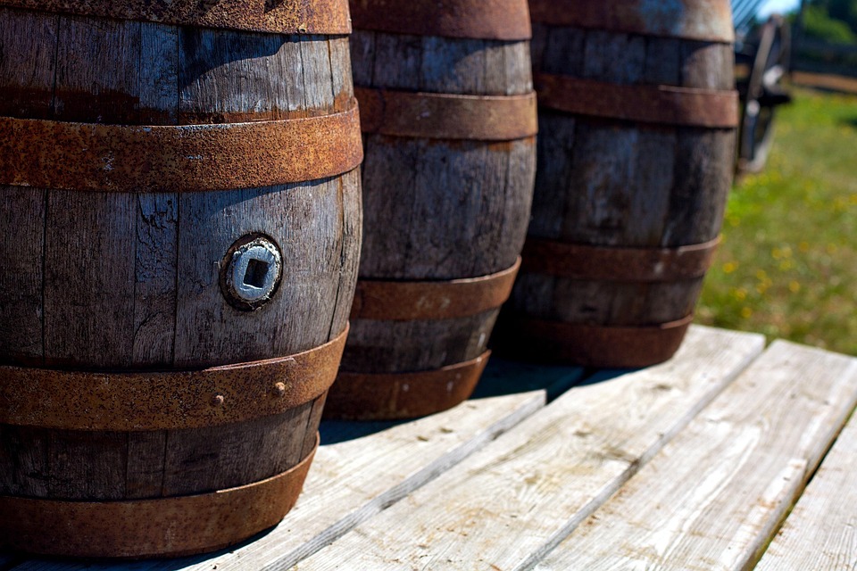 Sweet Indulgence: Why Caramel Finish Bourbons Are a Must-Try