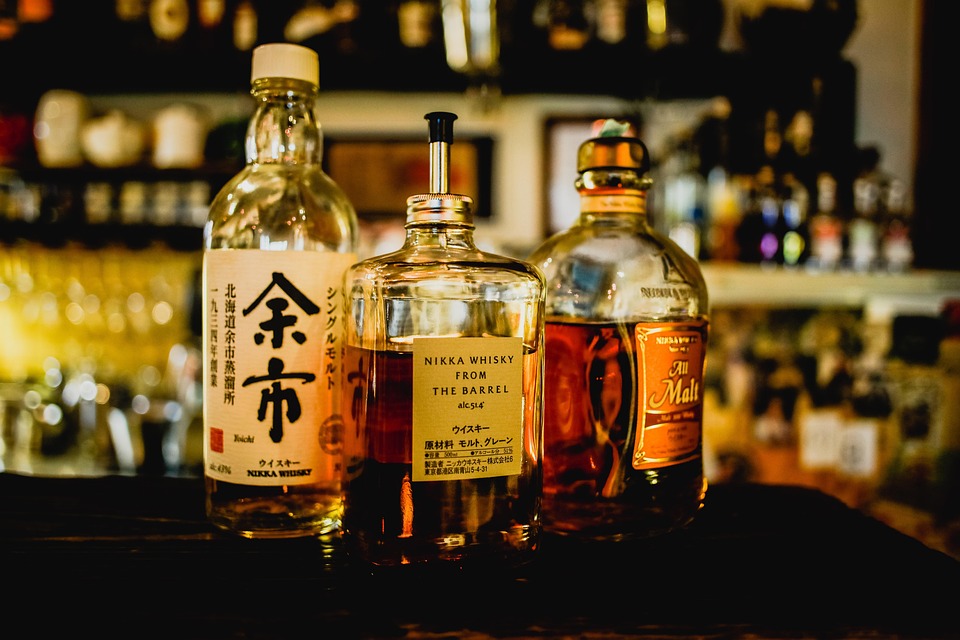 High-Proof Bourbon Cocktails: Elevate Your Mixology Skills with Bold Recipes