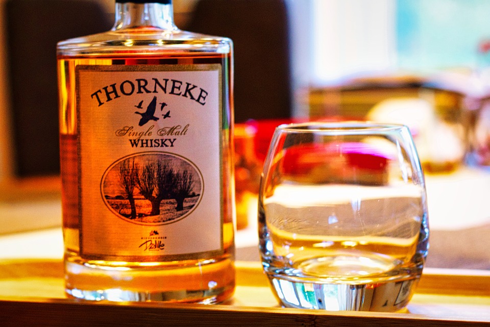 Crafting Tradition: The Art and Legacy of Kentucky Straight Bourbon